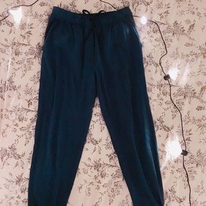 Soft Lulu pants with tie waistband and rolled hem